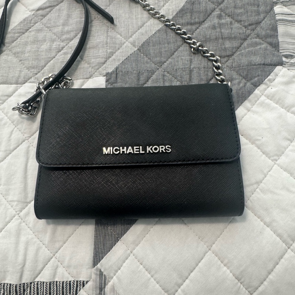 Michael Kors Elegant Black Crossbody Bag
